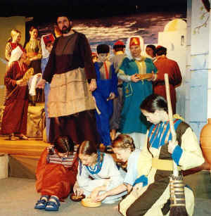 bfua9903l.JPG (117631 bytes)