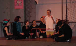 Gdspell 073l.JPG (38685 bytes)