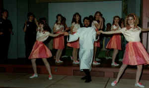 smmaw04l.jpg (43576 bytes)