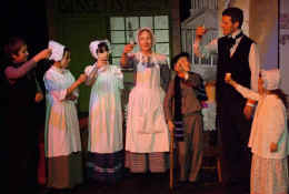 Scrooge0437l.jpg (61279 bytes)