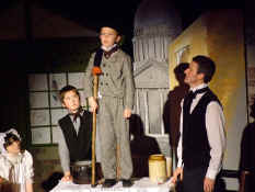 Scrooge0439l.jpg (55814 bytes)